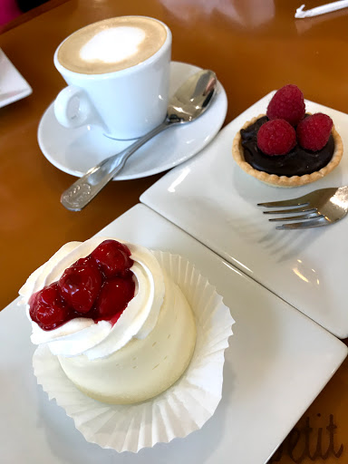 Bakery «Bon Appetit French Bakery & Cafe», reviews and photos, 420 Mary Esther Cut Off NW, Fort Walton Beach, FL 32548, USA