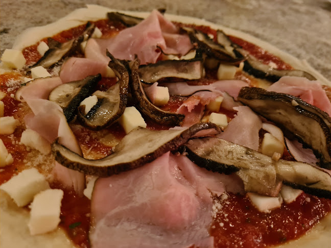 Nostra Pizza - Pizza