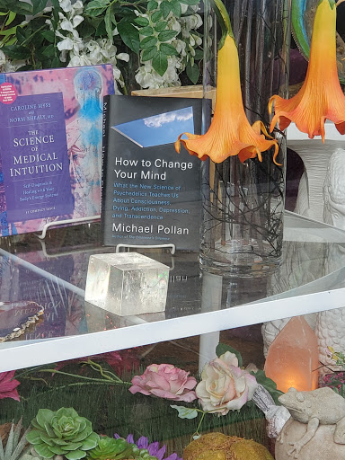 Book Store «Garland of Letters Bookstore», reviews and photos, 527 South St, Philadelphia, PA 19147, USA