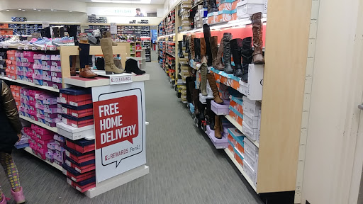 Shoe Store «Famous Footwear», reviews and photos, 835 E Baltimore Pike, Kennett Square, PA 19348, USA
