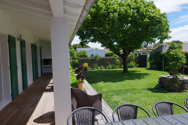 Extérieur Hébergement d'intérieur La Côte Ouest : location saisonnière chambres d'hôtes de charme B and B Guest House (Île de Ré 17) 17590 Saint-Clément-des-Baleines