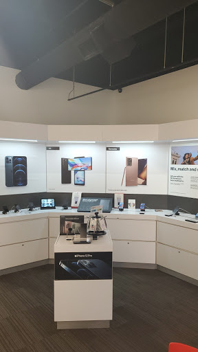 Cell Phone Store «Verizon Authorized Retailer, TCC», reviews and photos, 107 Brown St, East Stroudsburg, PA 18301, USA