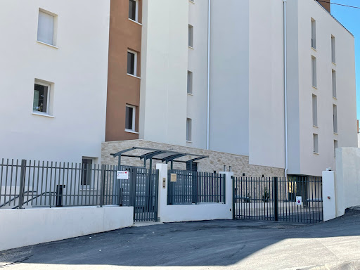 Cliniques d'acide hyaluronique en Marseille