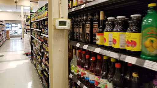 Grocery Store «Halal Import Food Market», reviews and photos, 701 E Pioneer Pkwy, Arlington, TX 76010, USA