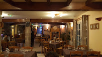 Atmosphère du Restaurant français Auberge du Bougnat à Saint-Victor-la-Rivière - n°5