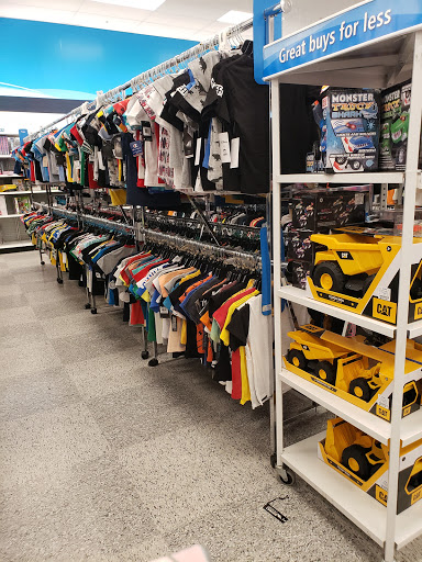 Clothing Store «Ross Dress for Less», reviews and photos, 9727 Laurel Canyon Blvd, Arleta, CA 91331, USA