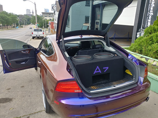 Car Alarm Supplier «Expert Electronics», reviews and photos, 2231 N Humboldt Ave, Milwaukee, WI 53212, USA