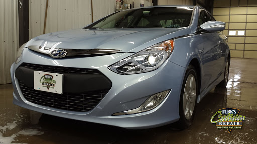 Auto Body Shop «Turks Collision Repair», reviews and photos, 508 Twin Rail Dr, Minooka, IL 60447, USA