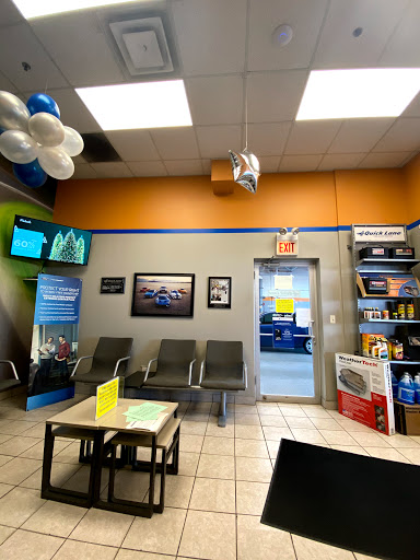 Ford Dealer «Arlington Heights Ford», reviews and photos, 801 W Dundee Rd, Arlington Heights, IL 60004, USA