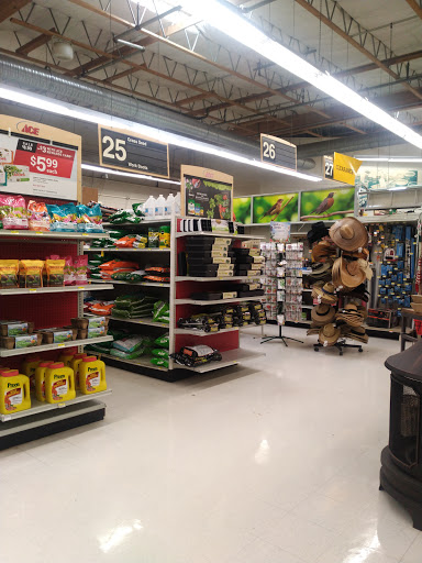 Hardware Store «Ace Freeland Home Center», reviews and photos, 1609 E Main St, Freeland, WA 98249, USA