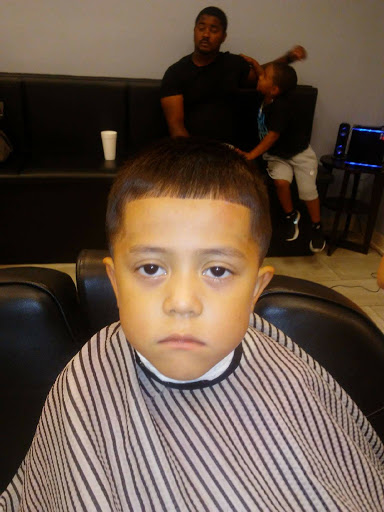 Barber Shop «Flatliners Barbershop», reviews and photos, 11700 Princeton Pike, Cincinnati, OH 45246, USA