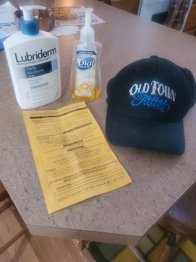 Tattoo Shop «Old Town Tattoo», reviews and photos, 203 N Hamilton St, Saginaw, MI 48602, USA