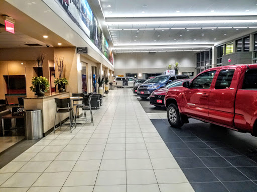 Toyota Dealer «Luther Brookdale Toyota», reviews and photos, 6700 Brooklyn Blvd, Brooklyn Center, MN 55429, USA
