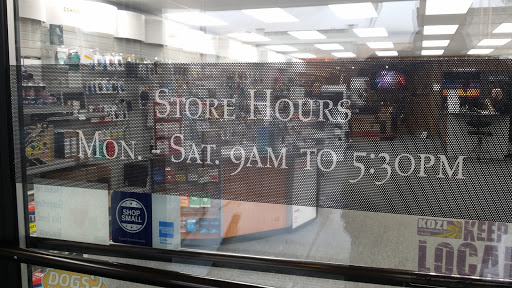 Electronics Store «Deep Water Electronics», reviews and photos, 131 E Woodin Ave, Chelan, WA 98816, USA