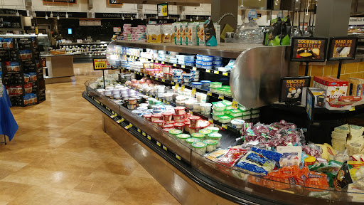 Grocery Store «Harris Teeter», reviews and photos, 3779 Boston St, Baltimore, MD 21224, USA