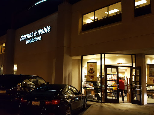 Book Store «Barnes & Noble», reviews and photos, 13400 Maxella Ave, Marina Del Rey, CA 90292, USA