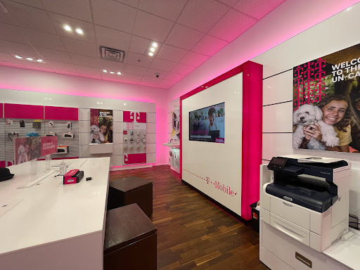 Cell Phone Store «T-Mobile», reviews and photos, 1350 Grant Rd #2, Mountain View, CA 94040, USA