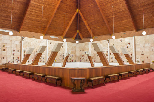 Funeral Home «Forest Lawn Funeral Home», reviews and photos, 2401 SW 64th Ave, Fort Lauderdale, FL 33317, USA