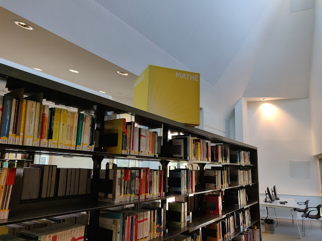 Opinii despre UFR des Sciences - UVSQ ‐ Université Paris-Saclay în Versailles - Université