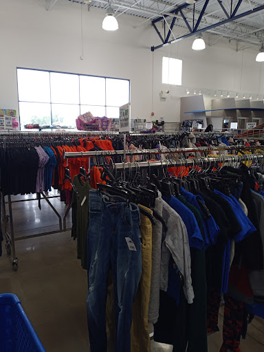Thrift Store «Goodwill Ocala Superstore Adjacent to Paddock Mall», reviews and photos, 2830 SW 27th Ave, Ocala, FL 34471, USA