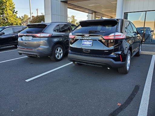 Ford Dealer «Suburban Ford», reviews and photos, 37000 US-26, Sandy, OR 97055, USA