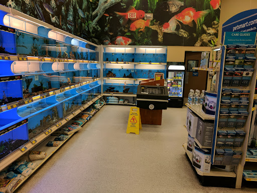 Pet Supply Store «PetSmart», reviews and photos, 1540 N Dale Mabry Hwy, Tampa, FL 33607, USA