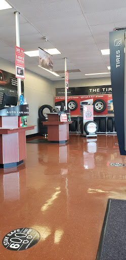 Tire Shop «Firestone Complete Auto Care», reviews and photos, 1431 Chain Bridge Rd, McLean, VA 22101, USA