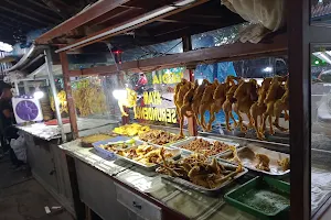 Ayam Bakar Mang Dodo image