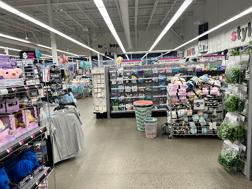 Variety Store «Five Below», reviews and photos, 607 NJ-18, East Brunswick, NJ 08816, USA