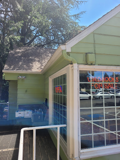 Book Corner, 12470 SW 5th St, Beaverton, OR 97005, USA, 
