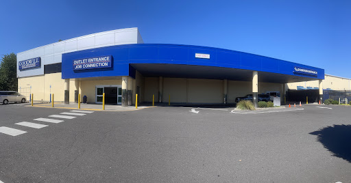 Non-Profit Organization «Goodwill Outlet», reviews and photos, 5950 NE 122nd Ave, Portland, OR 97230, USA