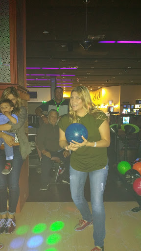 Bowling Alley «Chaparral 300 - We may close 1 hour early Sun-Thurs depending on volume, please call for details.», reviews and photos, 4191 Chino Hills Pkwy, Chino Hills, CA 91709, USA