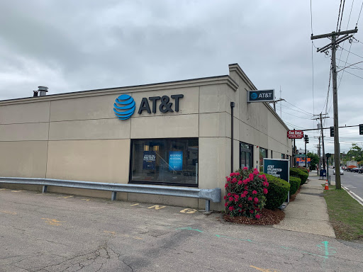 AT&T, 88 Needham St, Newton, MA 02461, USA, 