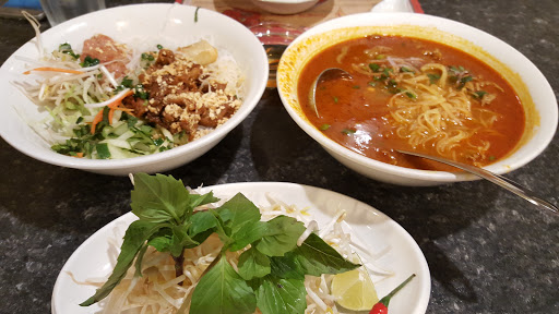 Pho Binh Minh Restaurant