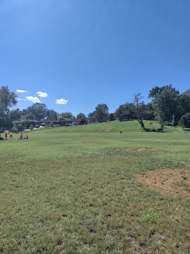 Golf Course «Bluemont Park Disc Golf Course», reviews and photos, 399 N Manchester St, Arlington, VA 22203, USA