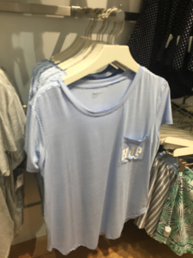 Clothing Store «Gap Factory Store», reviews and photos, 741 S Broadway, Los Angeles, CA 90014, USA