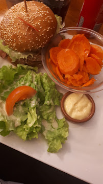 Plats et boissons du Restaurant de hamburgers Bistrot Mademoiselle à Vincennes - n°19