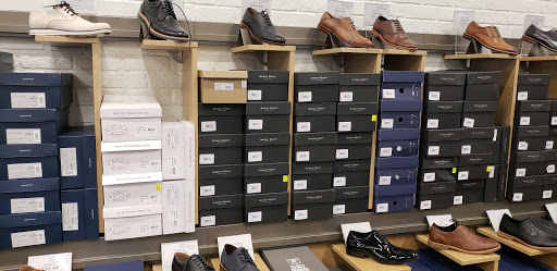 Shoe Store «DSW Designer Shoe Warehouse», reviews and photos, 10015 E Independence Blvd, Matthews, NC 28105, USA