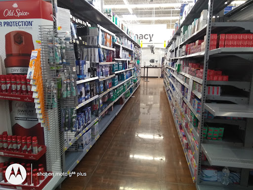 Department Store «Walmart Supercenter», reviews and photos, 4700 135th St, Crestwood, IL 60445, USA