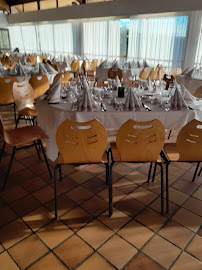 Atmosphère du Restaurant Maison des Pays de l'Ain à Saint-Étienne-du-Bois - n°7