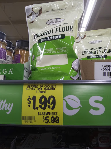 Grocery Store «Grocery Outlet Bargain Market», reviews and photos, 2801 Zinfandel Dr, Rancho Cordova, CA 95670, USA