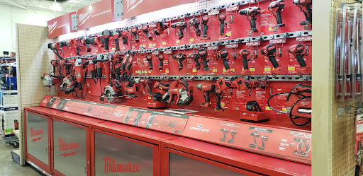 Tool Store «Northern Tool + Equipment», reviews and photos, 3906 W Hillsborough Ave, Tampa, FL 33614, USA