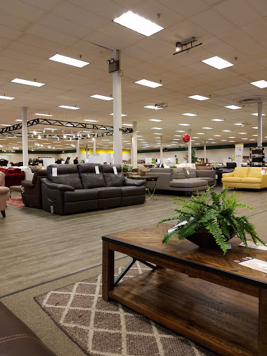 Furniture Store «The Dump Furniture Outlet», reviews and photos, 801 N Military Hwy, Norfolk, VA 23502, USA