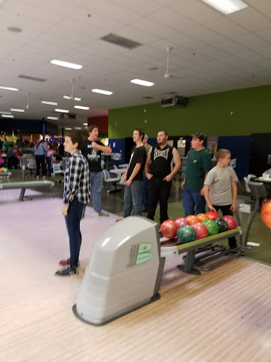 Bowling Alley «Pins N Strikes», reviews and photos, 3443 Laguna Blvd, Elk Grove, CA 95758, USA