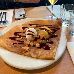 Photo n°9 de Breizh Café Neuilly | La Crêpe Autrement à Neuilly-sur-Seine ()