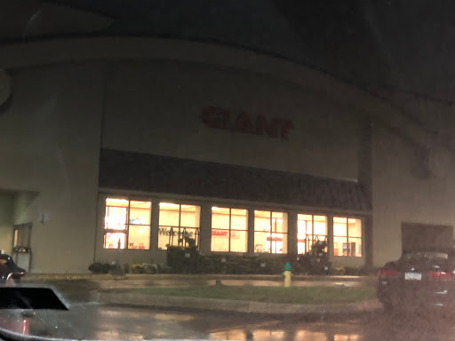 Grocery Store «Giant Food Stores», reviews and photos, 1465 W Broad St, Quakertown, PA 18951, USA