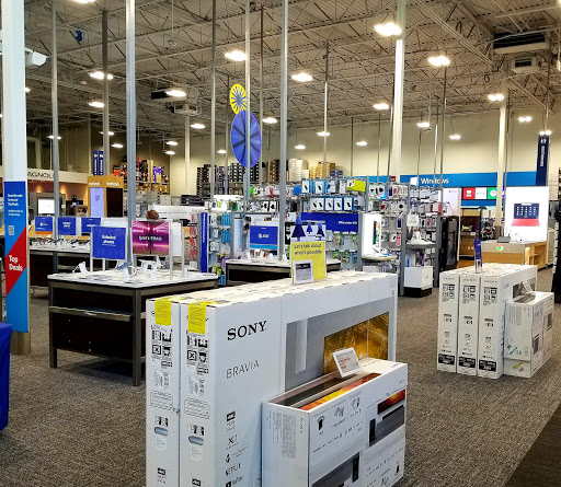 Electronics Store «Best Buy», reviews and photos, 3700 Mandela Pkwy, Oakland, CA 94608, USA