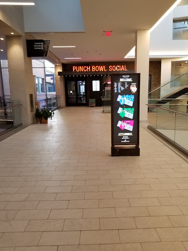 Shopping Mall «Ballston Common Mall», reviews and photos, 4238 Wilson Blvd, Arlington, VA 22203, USA