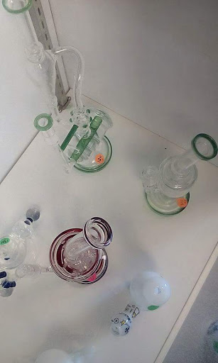 Tobacco Shop «Inferno Smoke Shop», reviews and photos, 2110 Mariner Blvd, Spring Hill, FL 34609, USA