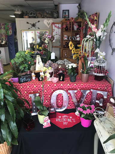 Florist «C R Flowers», reviews and photos, 1932 S River Rd, Des Plaines, IL 60018, USA